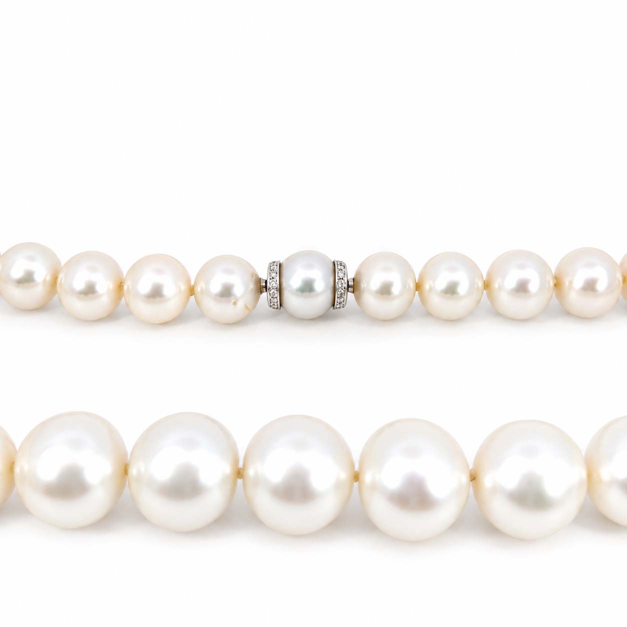 Silberwei�e S�dseeperlenkette, S�dseeperlen 14-11,5mm mit Patentschlie�e und Diamanten 