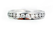 Saphir-Diamantring mit 1,03ct ovalen Diamanten und 1,31ct facettierten Saphir, für Vergrösserung bitte hier klicken!
